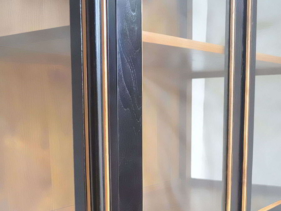 Solid wood grains at the glass door frame