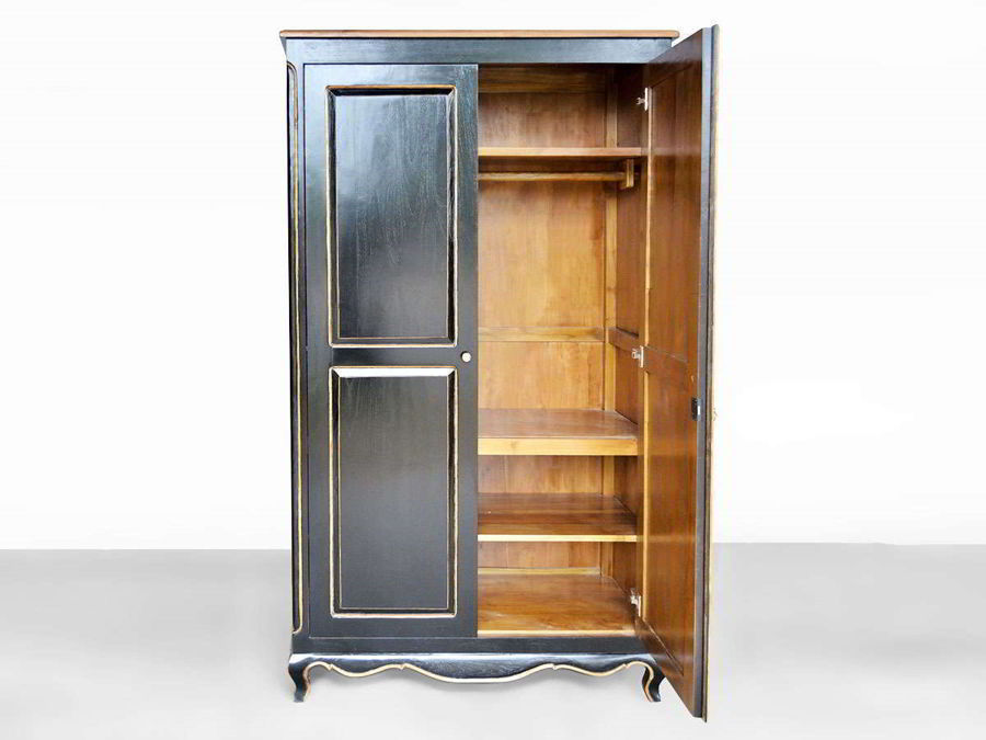 Front view, door lock and floating panel doors construction