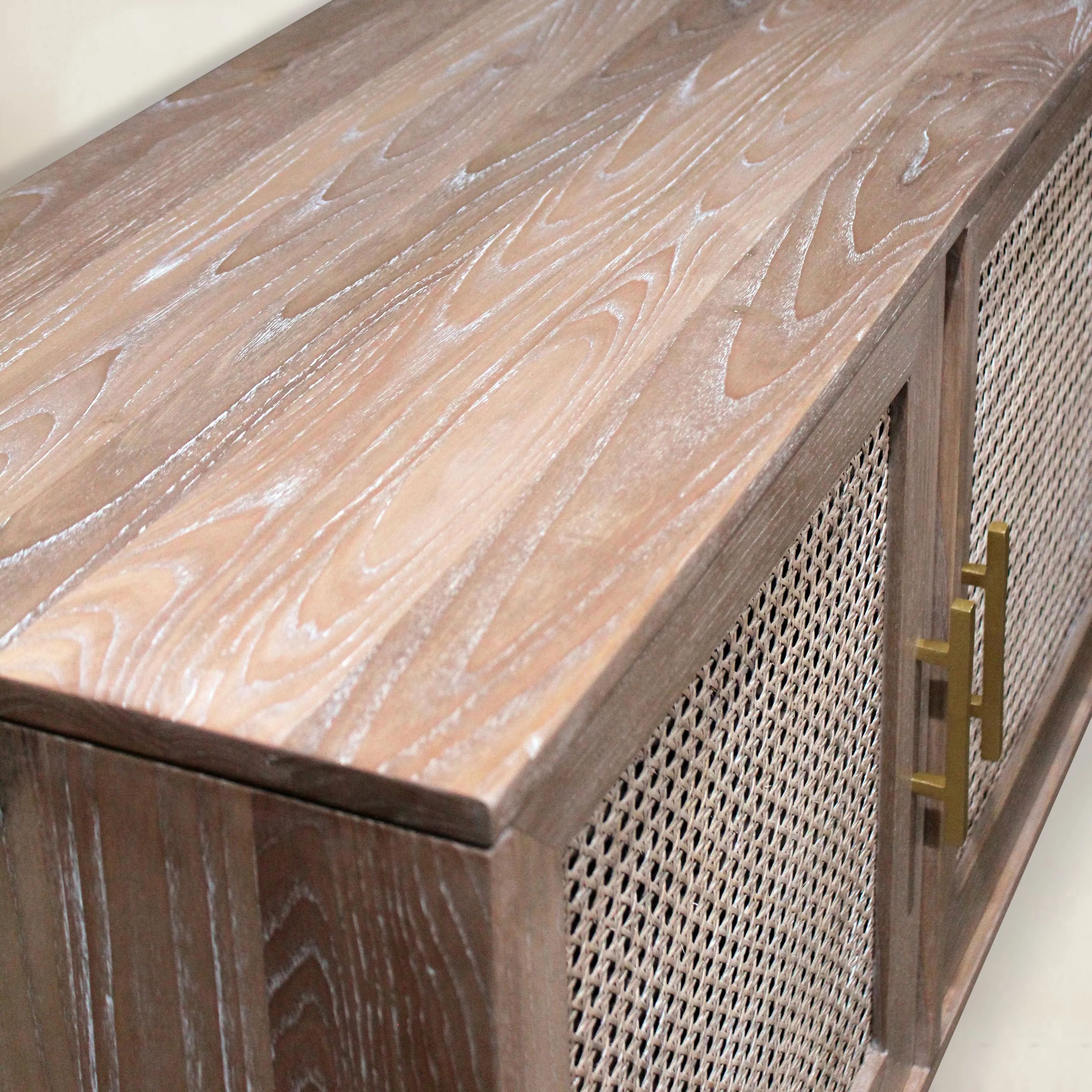 Wood grains detail on the steel buffet top